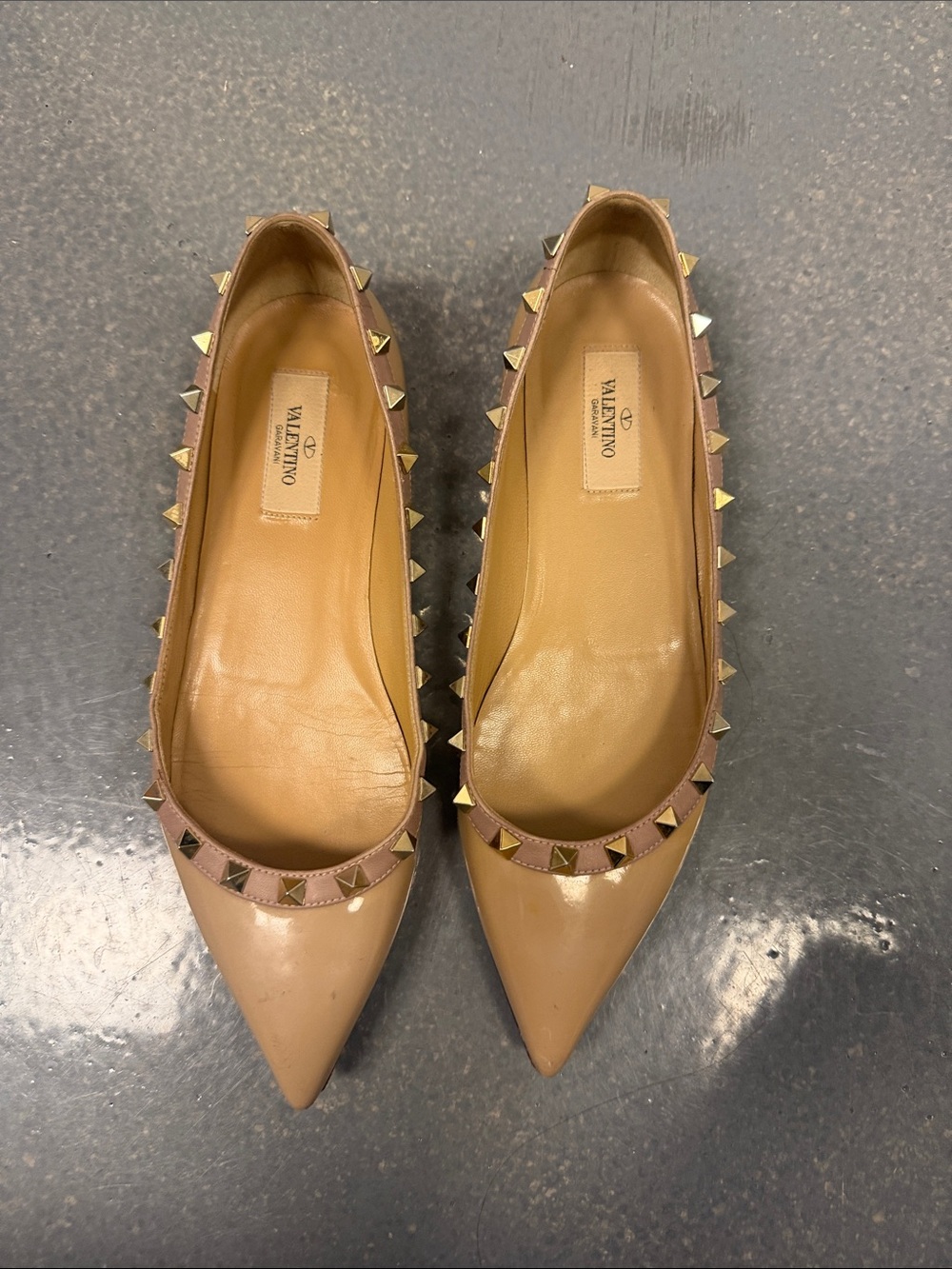 Valentino Tan Patent Leather Rockstud Pointed Flats